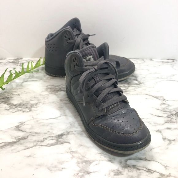 NIKE AIR JORDAN FLIGHT SNEAKERS YOUTH SIZE 5Y